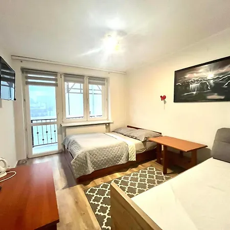 Victoria بيت ضيافة شكلارسكا بوريبا